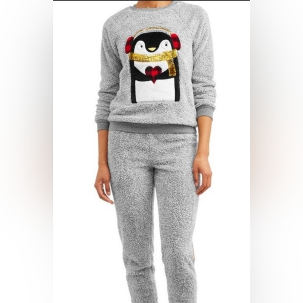 Secrets Treasures pajamas set pants and sweater Size : M